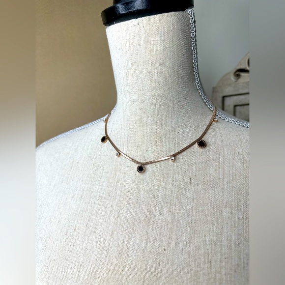 Beautiful necklace - Picture 7 of 8